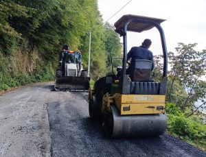 Yunusefendi Köyü’nde Asfalt Yama Çalışmaları Sürüyor