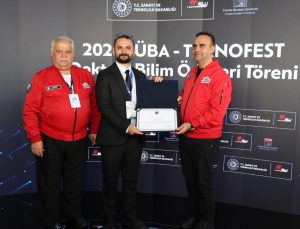 Düzce Üniversitesi’ne TEKNOFEST’te Bilim Ödülü Gururu